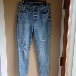 Judy Blue Skinny Fit Distressed Denim Light Wash Size 11/30